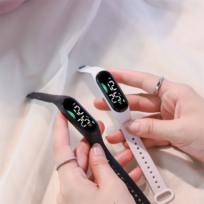 Relógio LED à Prova d'Água par - Silicone Band Women avaliação e preço
